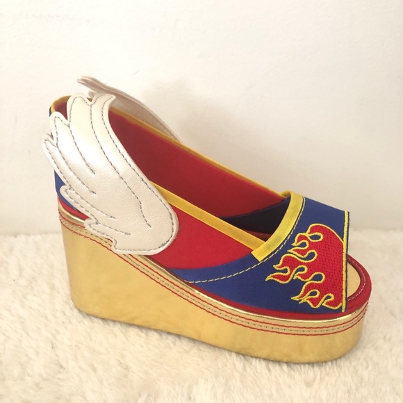 Winged Platform Shoe Jewlery Holder 6.5 In Red Blue Gold - Picture 1 of 7
